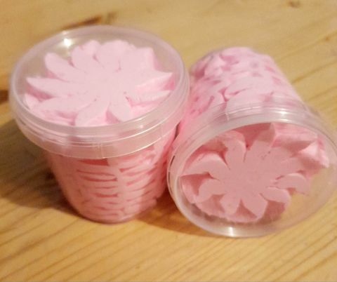 Billionairess Bath/Shower Whip image 0