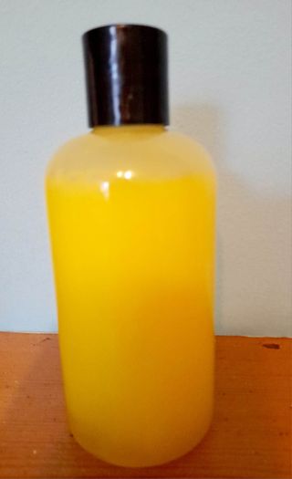 Millionaire Bubble Bath/Shower Gel image 0