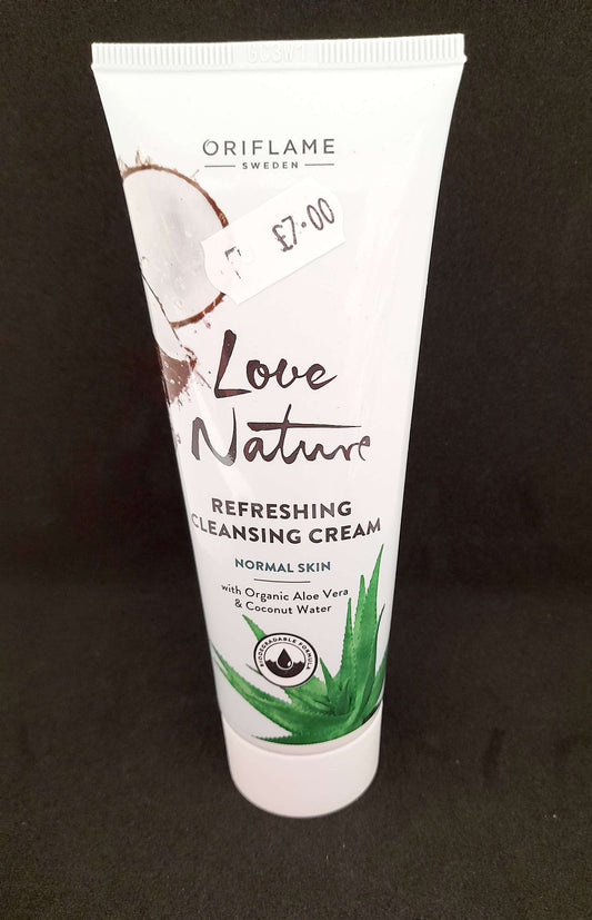 Refreshing Cleansing Cream with Aloe Vera and Coconut Water image 0